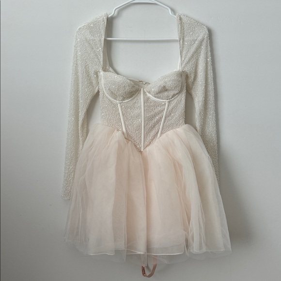 Oh Polly Calliope Embellished Long Sleeve Tulle Skirt Mini Dress in Ivory Size:2 - Picture 4 of 6